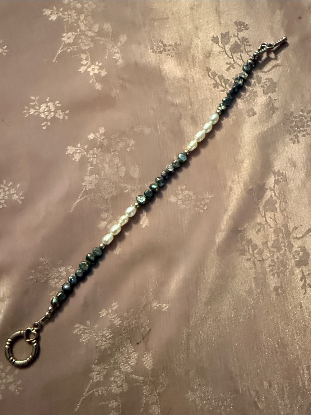 Black and white Pearl Beaded Bracelet in White metal - Picture 1 of 2